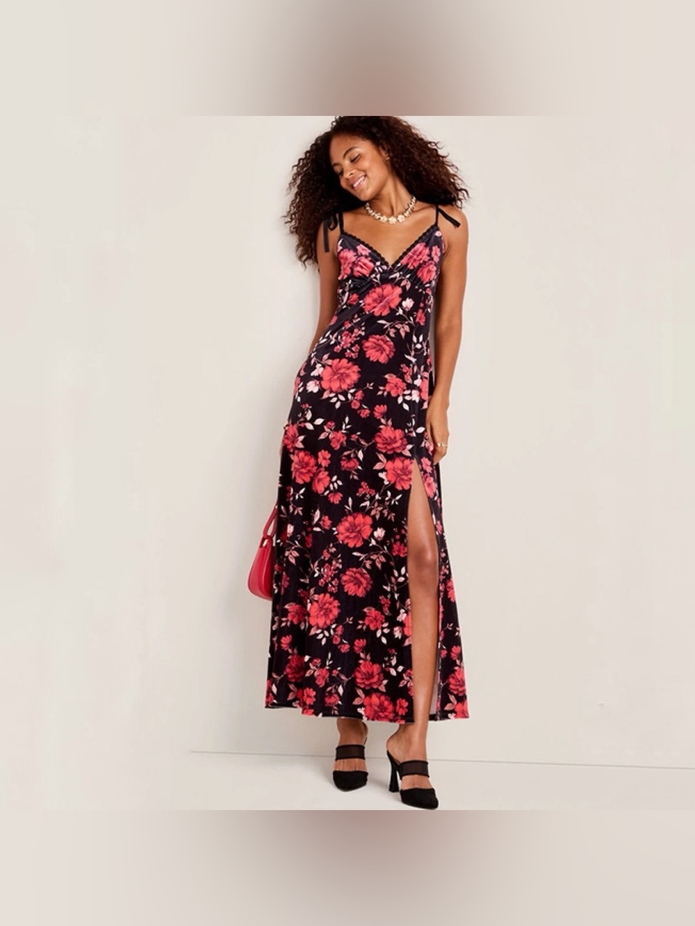 Francesca's Collections Lolla Black & Red Floral Print Maxi Dress Side Slit NWT